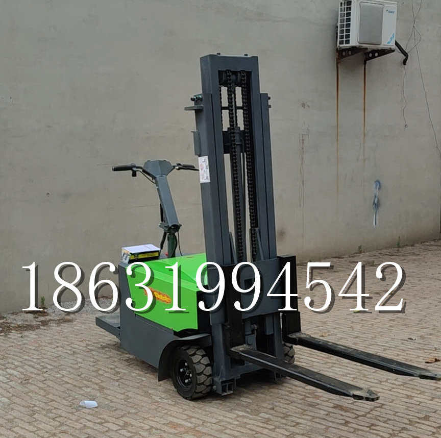 兴隆台区优程全电动叉车插腿式堆高车液压装卸车1.5吨升高小型站驾式铲车